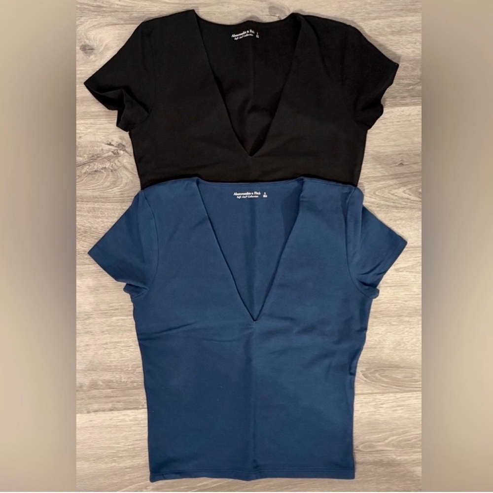 Abercrombie & Fitch V-Neck Crop Tops in Black & Navy